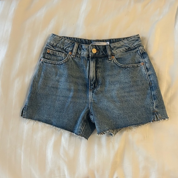 Garage Vintage Cut Off Short in Blue - Picture 2 of 6